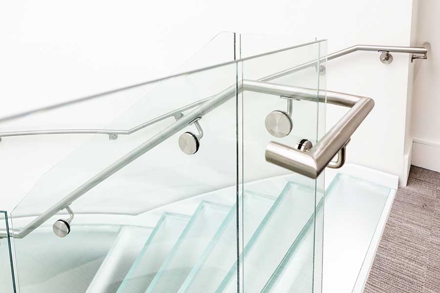 LH9A6849-Edit-900-1 Glass Railings